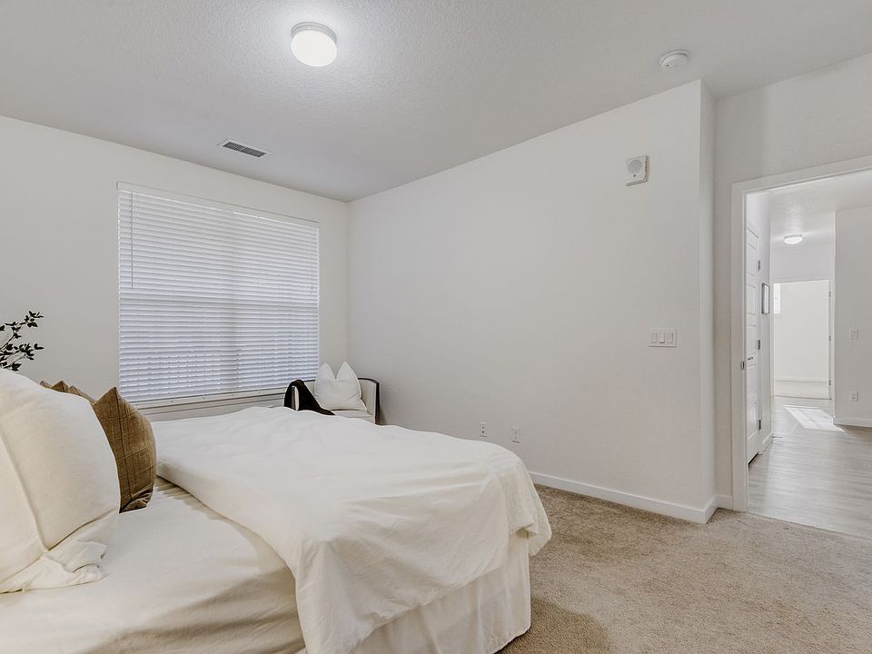 1st image of 9185 Wilde Ln Unit 202