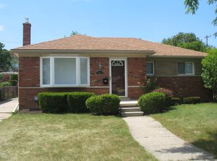 24851 Roxana Ave, Eastpointe, MI 48021