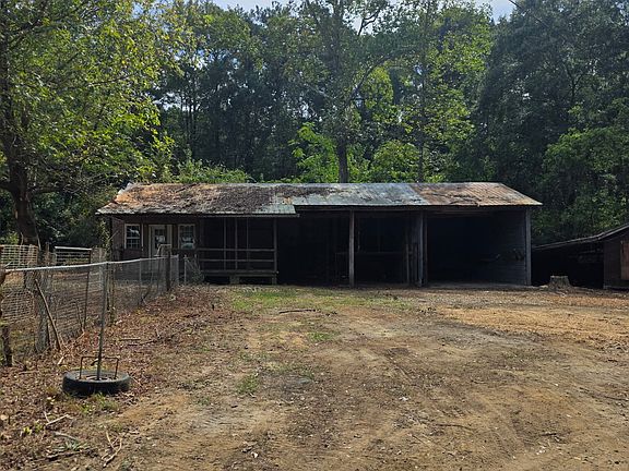2nd image of 7841 Hog Mountain Rd
