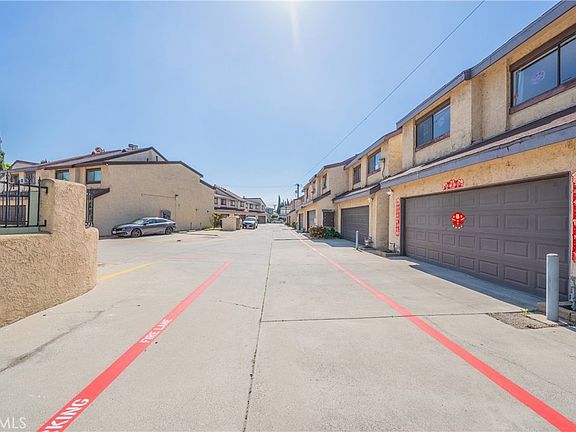 3rd image of 9471 Cortada St