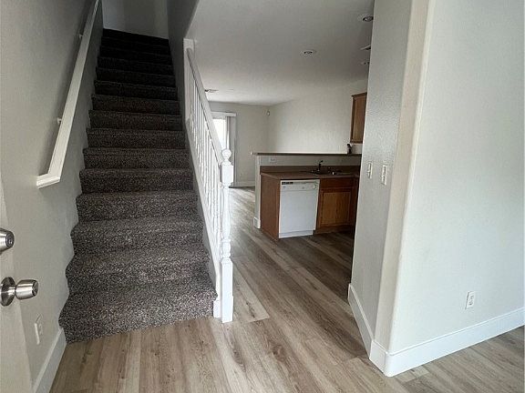4th image of 4078 Morning Peace St