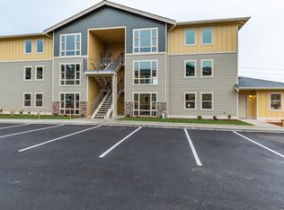M1249 - Park Terrace Apartments, Oak Harbor, WA 98277