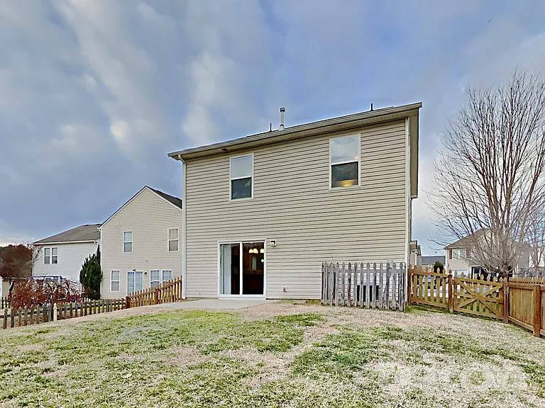 4560 Stone Mountain Dr — Photo 24