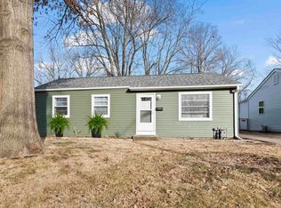 1104 Johnson Ln, Springfield, IL 62702