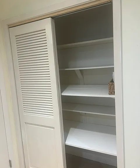Bed room 1.