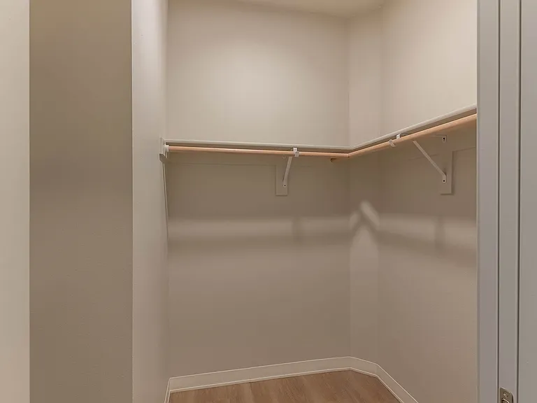 Cascade Place Apartment Homes — Photo 42