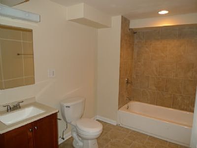 3rd image of 4703 N Malden St