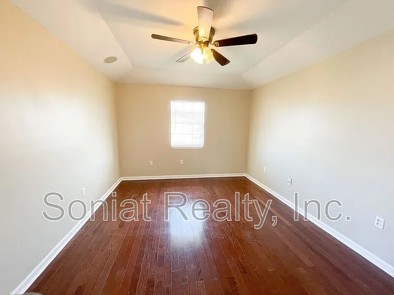 7596 Morel St — Photo 9