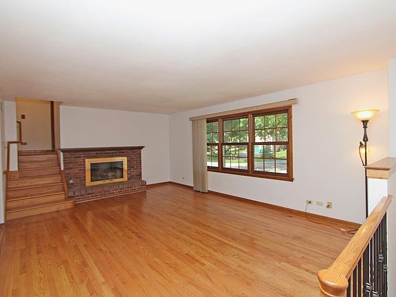3rd image of 23741 N Overhill Dr