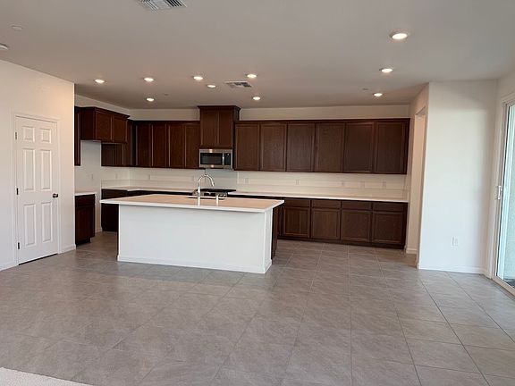 4th image of 3257 Ives Ln