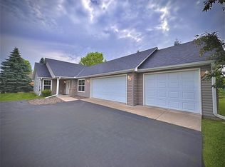 1855 Pioneer Ln, Centerville, MN 55038