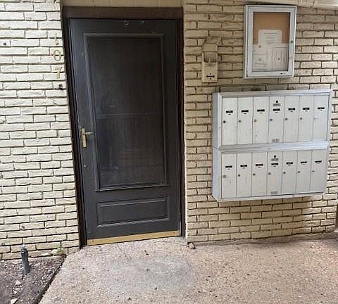 3rd image of 5010 Bowser Ave #207