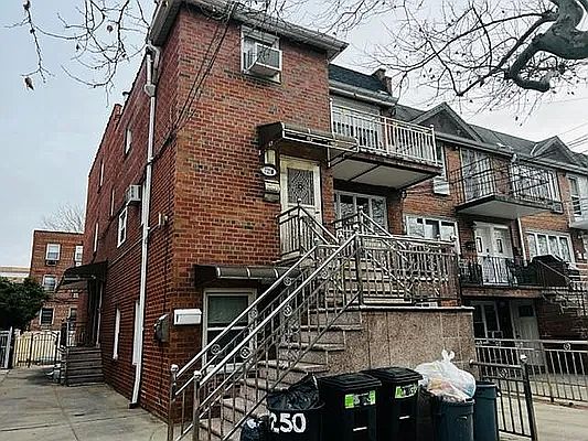 1st image of 7250 Bergen Ct