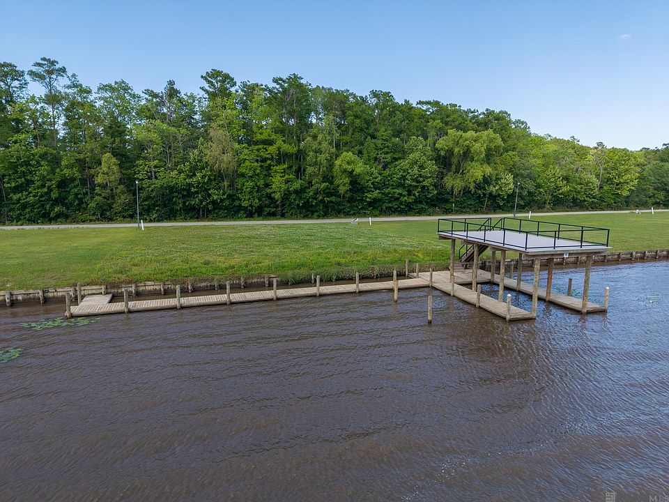 1st image of 18718 Bayou Pierre Dr