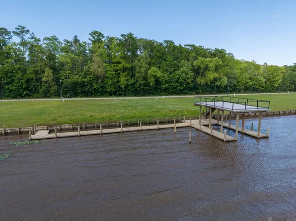 18718 Bayou Pierre Dr, Maurepas, LA 70449