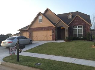 8203 S 14th Pl, Broken Arrow, OK 74011