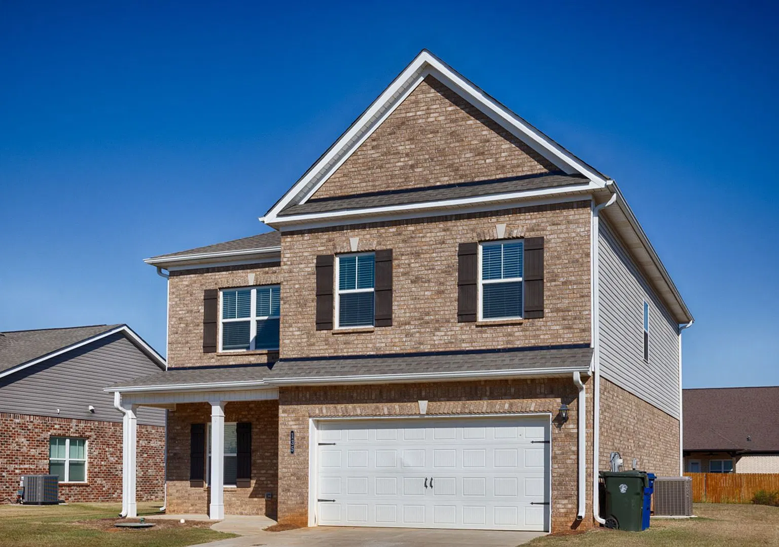 Spacious 4-Bedroom Home with Large Living & Dining Areas — Photo 2