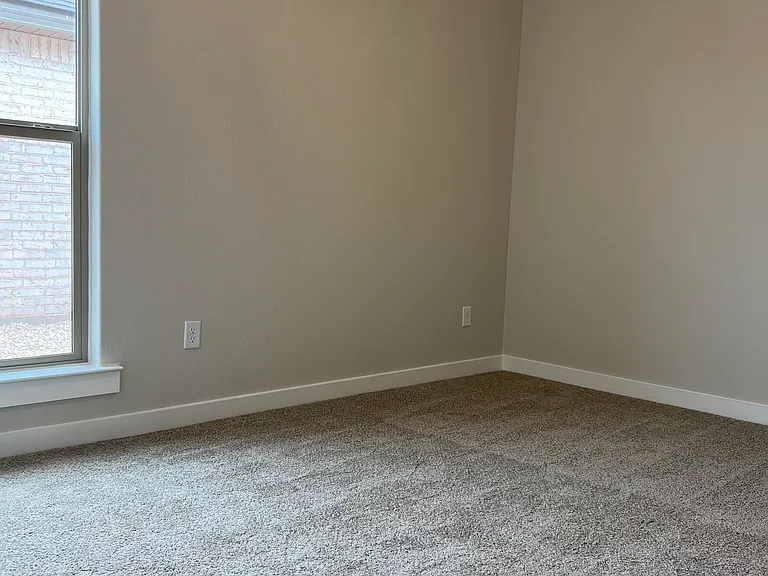 301 Farmstead Ln — Photo 14