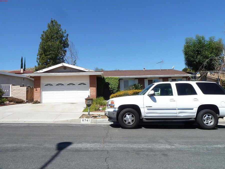 1st image of 6741 Vickiview Dr
