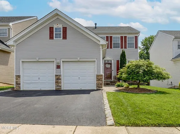 10 Winged Foot Drive, Manalapan, NJ 07726