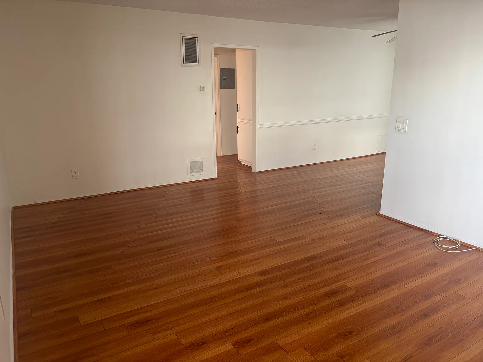 2 bed, 1000 sqft, $2,790 — Photo 3