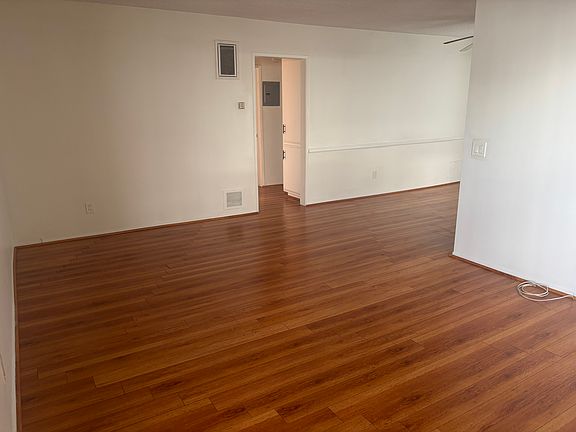 3rd image of 334 W Doran St APT 3