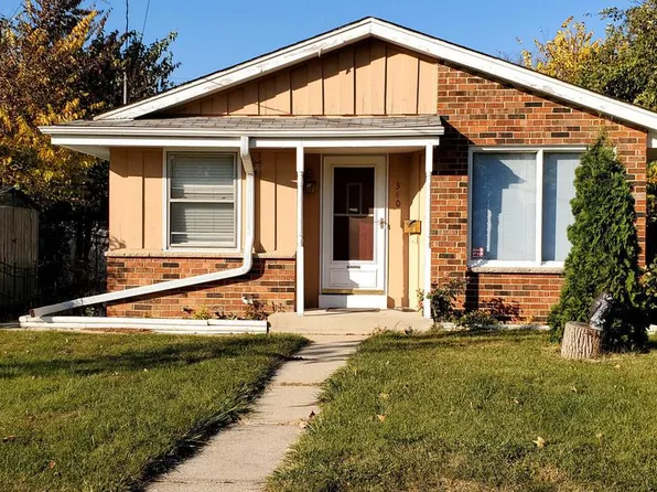 340 Estberg AVENUE, Waukesha, WI 53186
