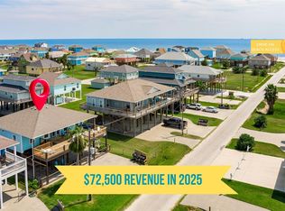 866 Townsend Dr, Crystal Beach, TX 77650