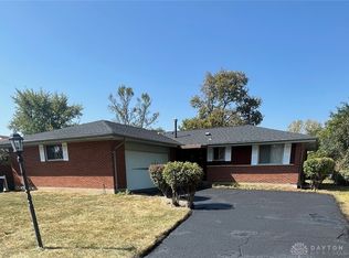 613 Majestic Dr, Dayton, OH