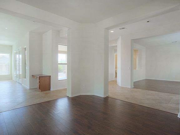 4th image of 43613 N 48th Dr