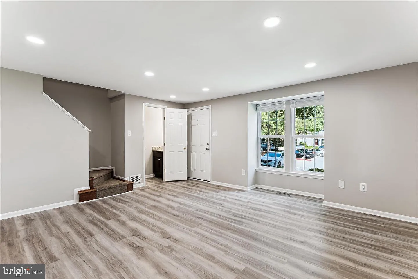 3 bed, 2.5 bath, 1426 sqft, $2,900 — Photo 3