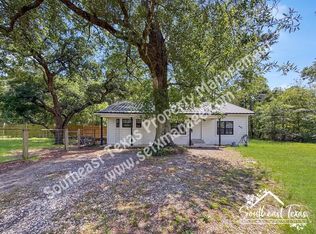 990 Springdale St, Vidor, TX 77662