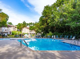 5400-5600EMERALD East St #3ONYX, Kansas City, MO 64152