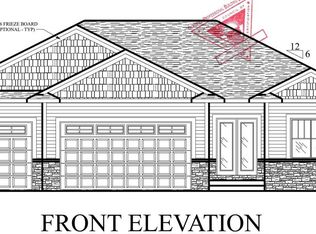 902 Beck Dr, Solon, IA 52333