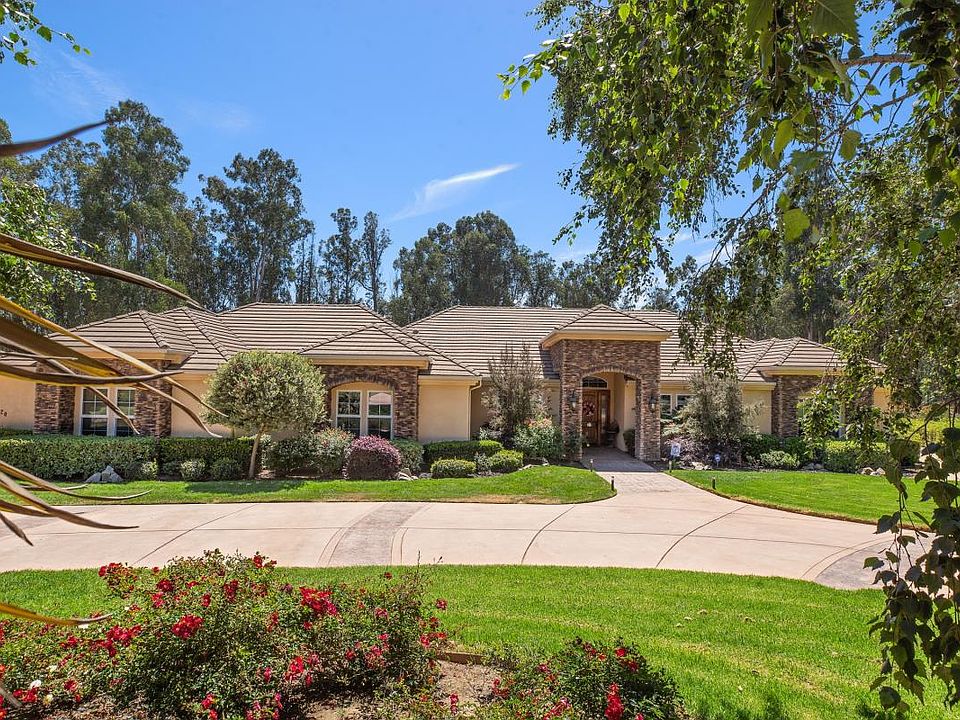 1st image of 1420 Camino Mariposa