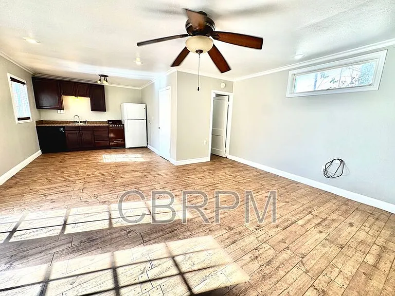 2702 23rd St #B — Photo 7