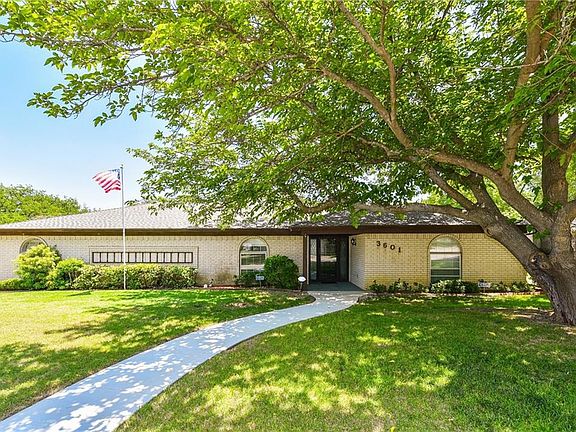 3rd image of 3601 Fenton Ave