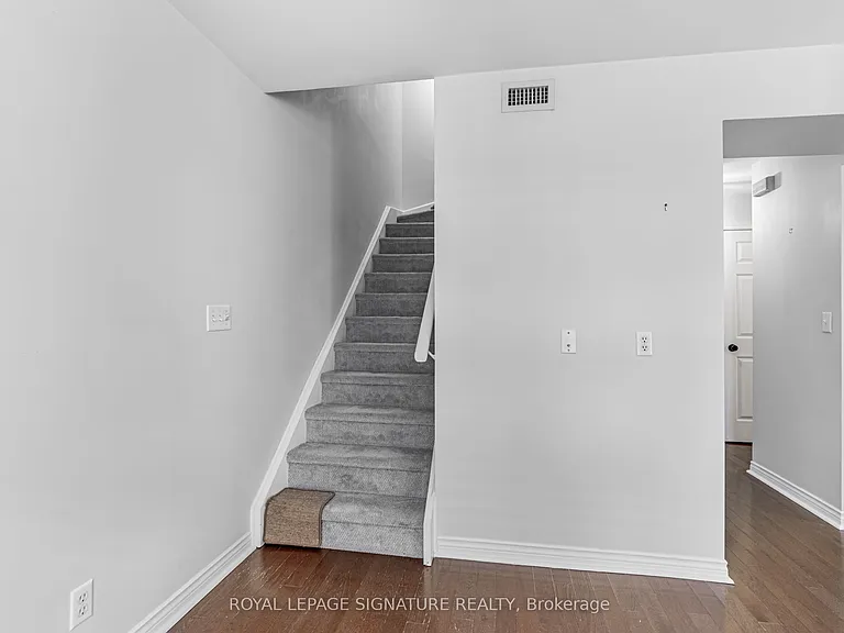 100 Redpath Ave #23 — Photo 16