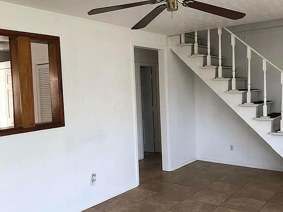 4th image of 483 Virginia Cir W