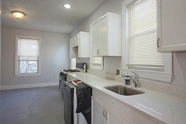2 bed, 1026 sqft, $2,500 — Photo 4