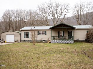 530 Matt Edmond Rd, Harriman, TN 37748