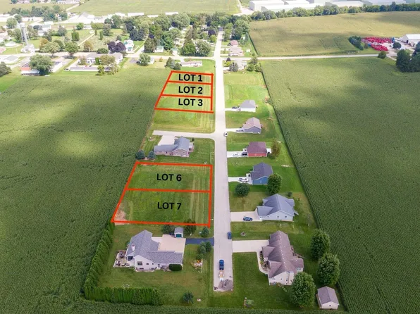 205 W 2nd St, Friesland, WI 53935