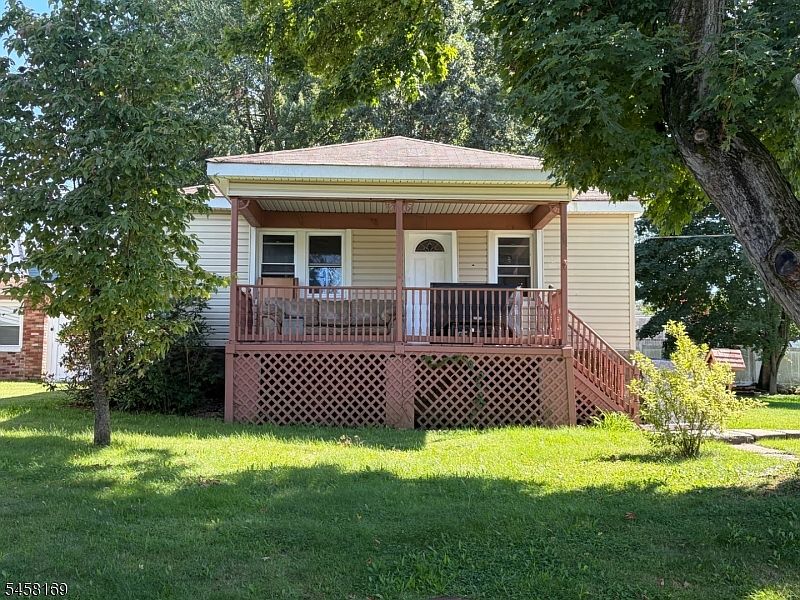 1st image of 50 Clinton Ave