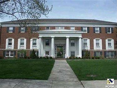 1st image of 19901 Van Aken Blvd APT 109
