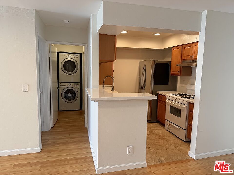 1st image of 1118 Valencia St APT 219