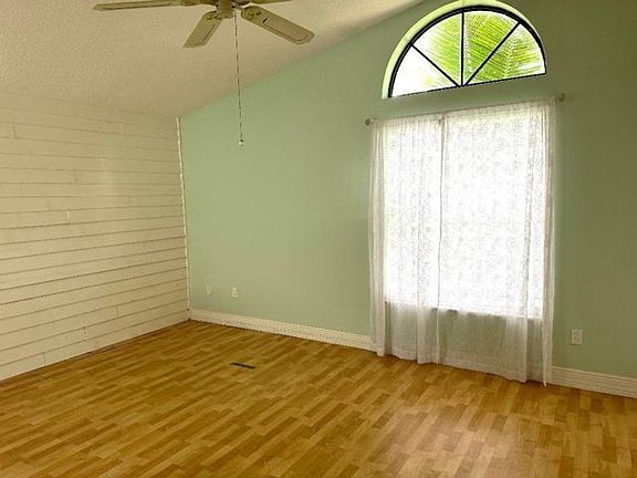 4th image of 8095 Burlington Ct