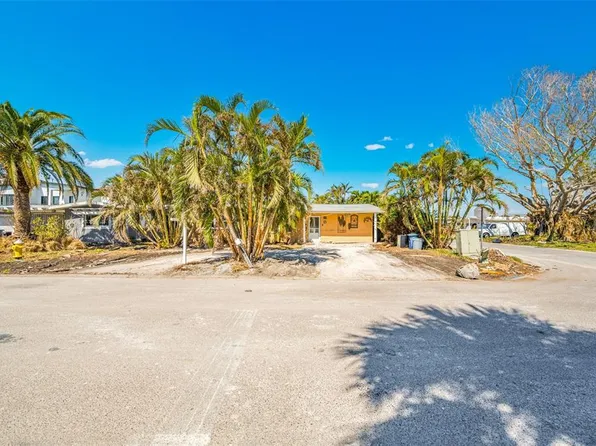 184 175th Ave E, Redington Shores, FL 33708