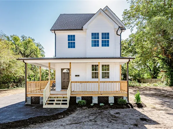 1168 W Wythe St, Petersburg, VA 23803