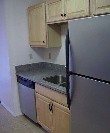 3rd image of 1602 Naval Ave APT 30