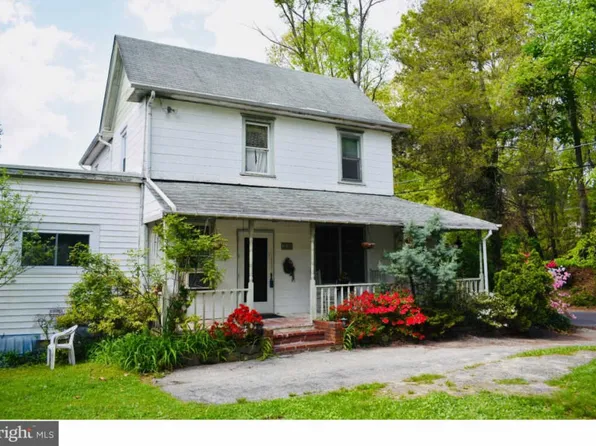 218 Lake Ave, Clementon, NJ 08021